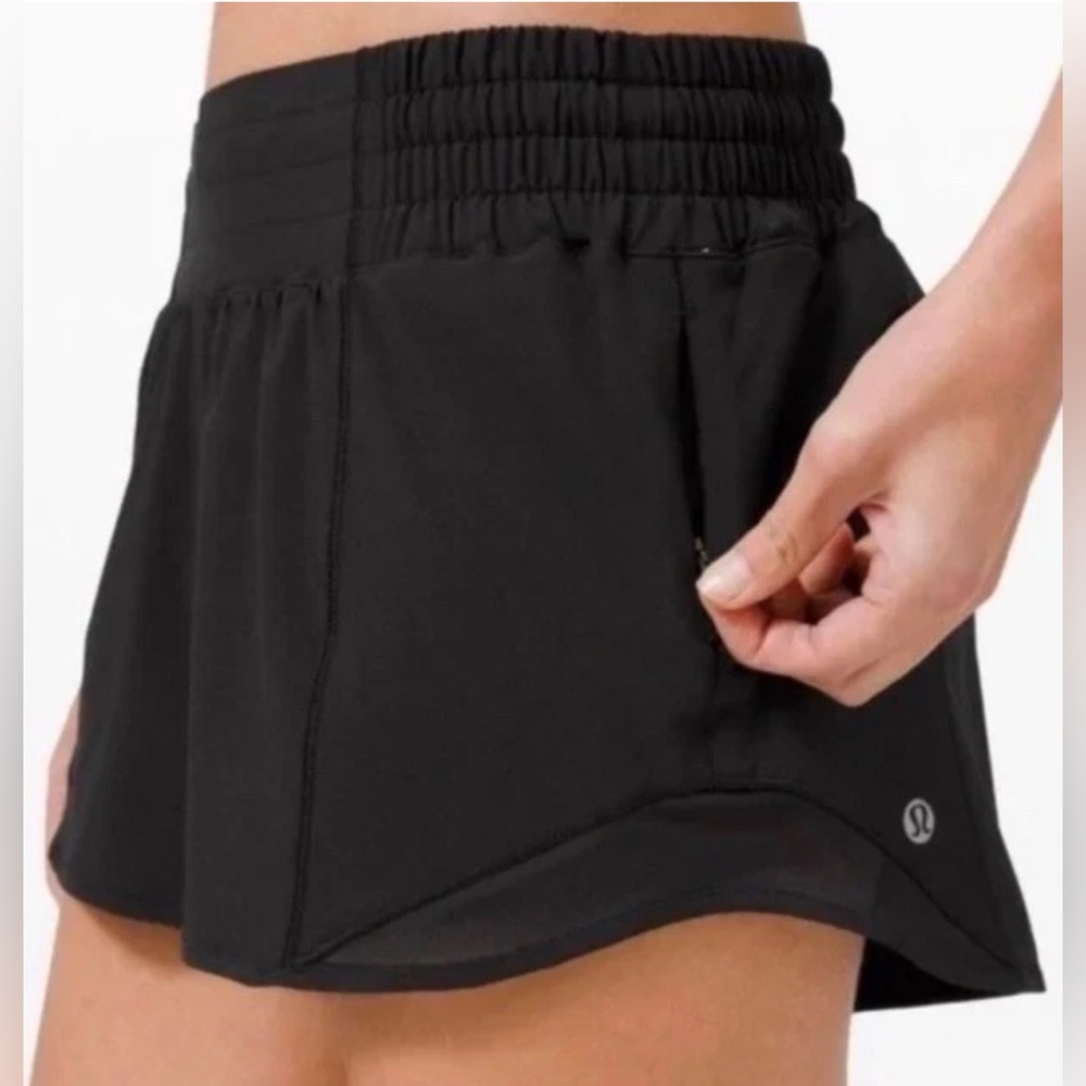 lululemon hotty hot Black shorts size 6 active wear yoga workout - Picture 4 of 6